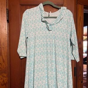 3/4 length sleeve Lulu B dress with ruffle neck collar size L